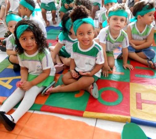 Cerca de 500 crianças iniciam aulas na Missão Sal da Terra